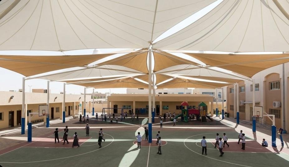 مظلات مدارس ومرافق في مكة