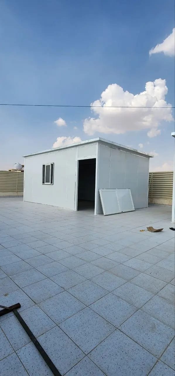ساندوتش بانل في مكة