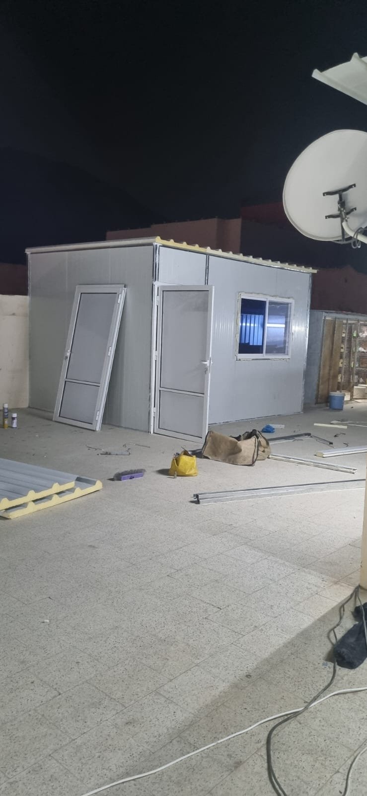 ساندوتش بانل في مكة للمستودعات والهناجر